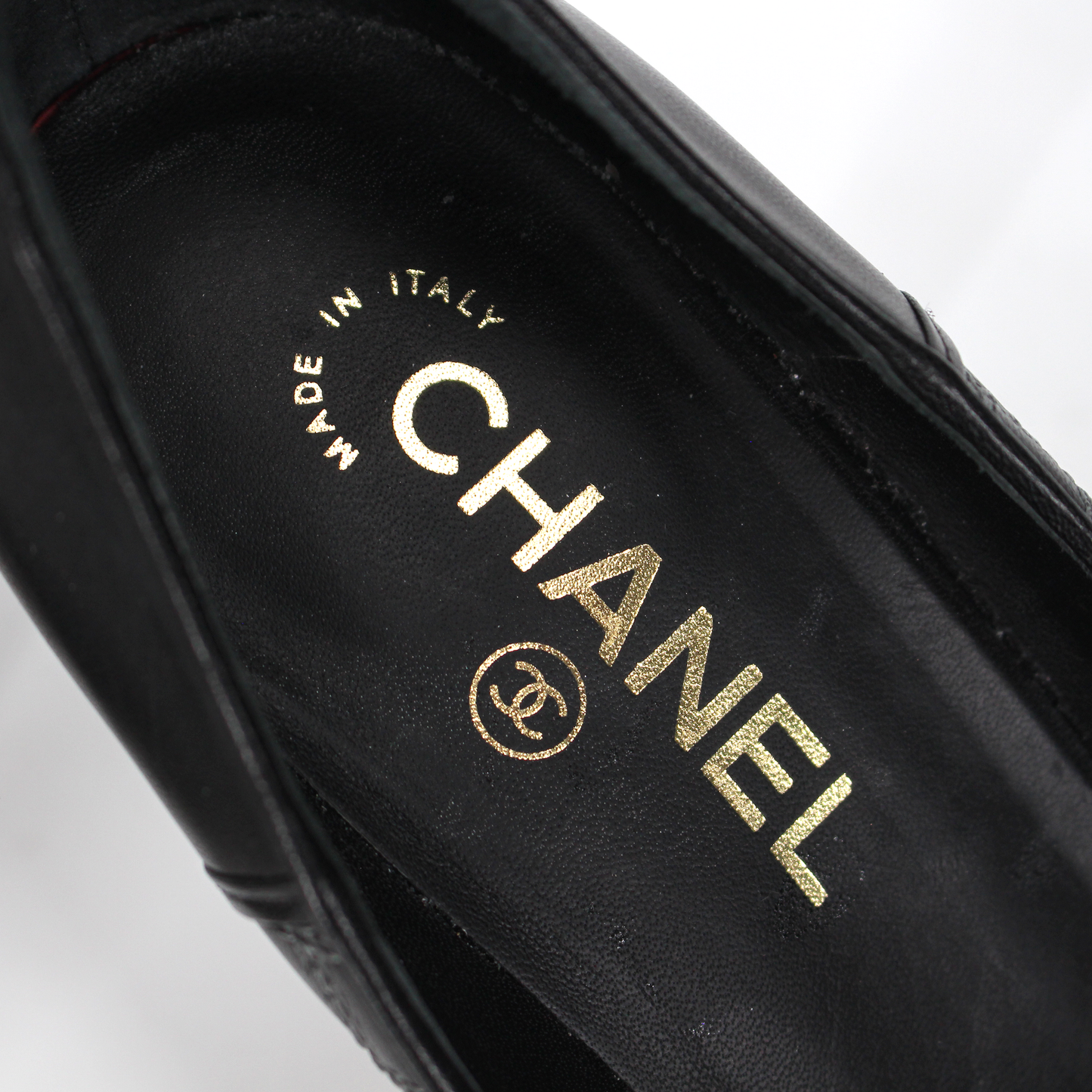 Chanel Diamond Quilted Pumps