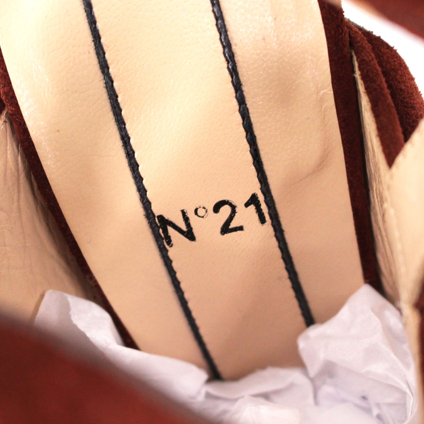 No21 Suede Block Heel Shoes
