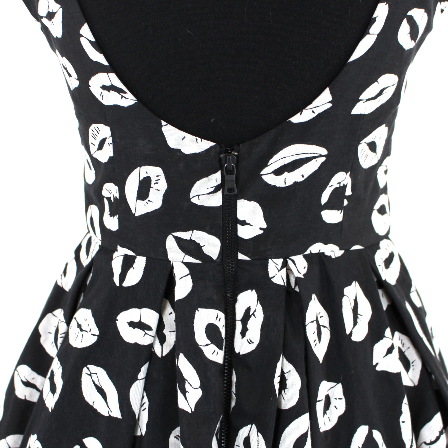 Alice + Olivia Allegra Lips Dress