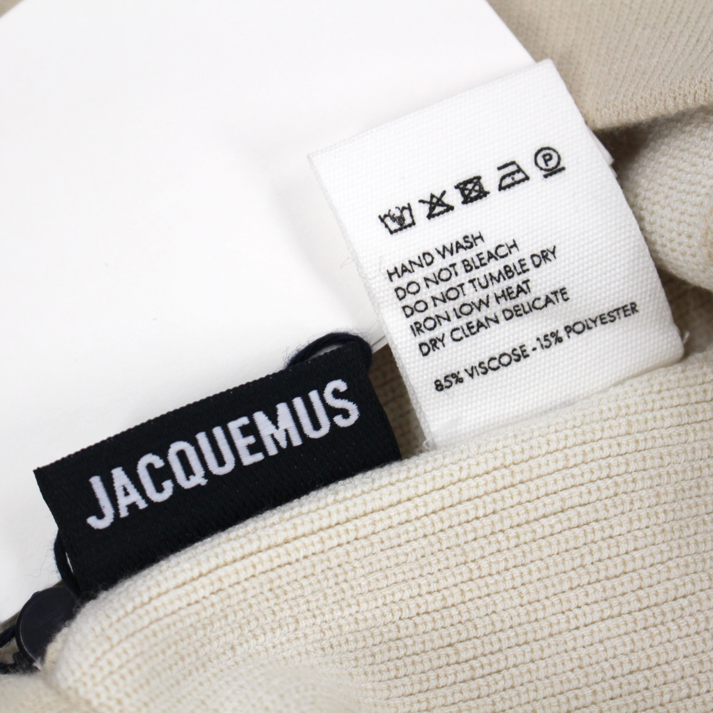 Jacquemus Arancia Fine Ribbed Shorts