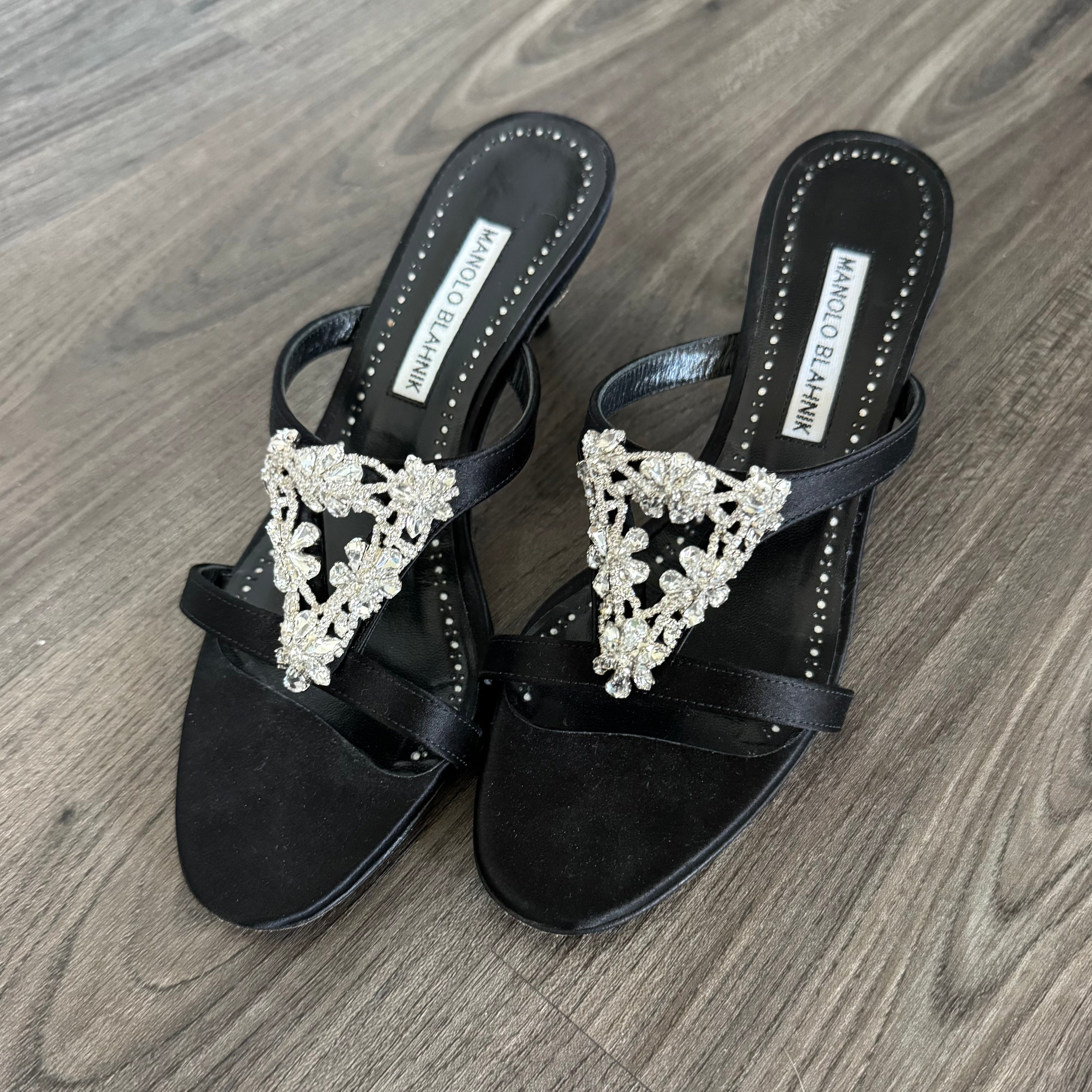 Manolo Blahnik Trinamu Sandals – The Closet New York