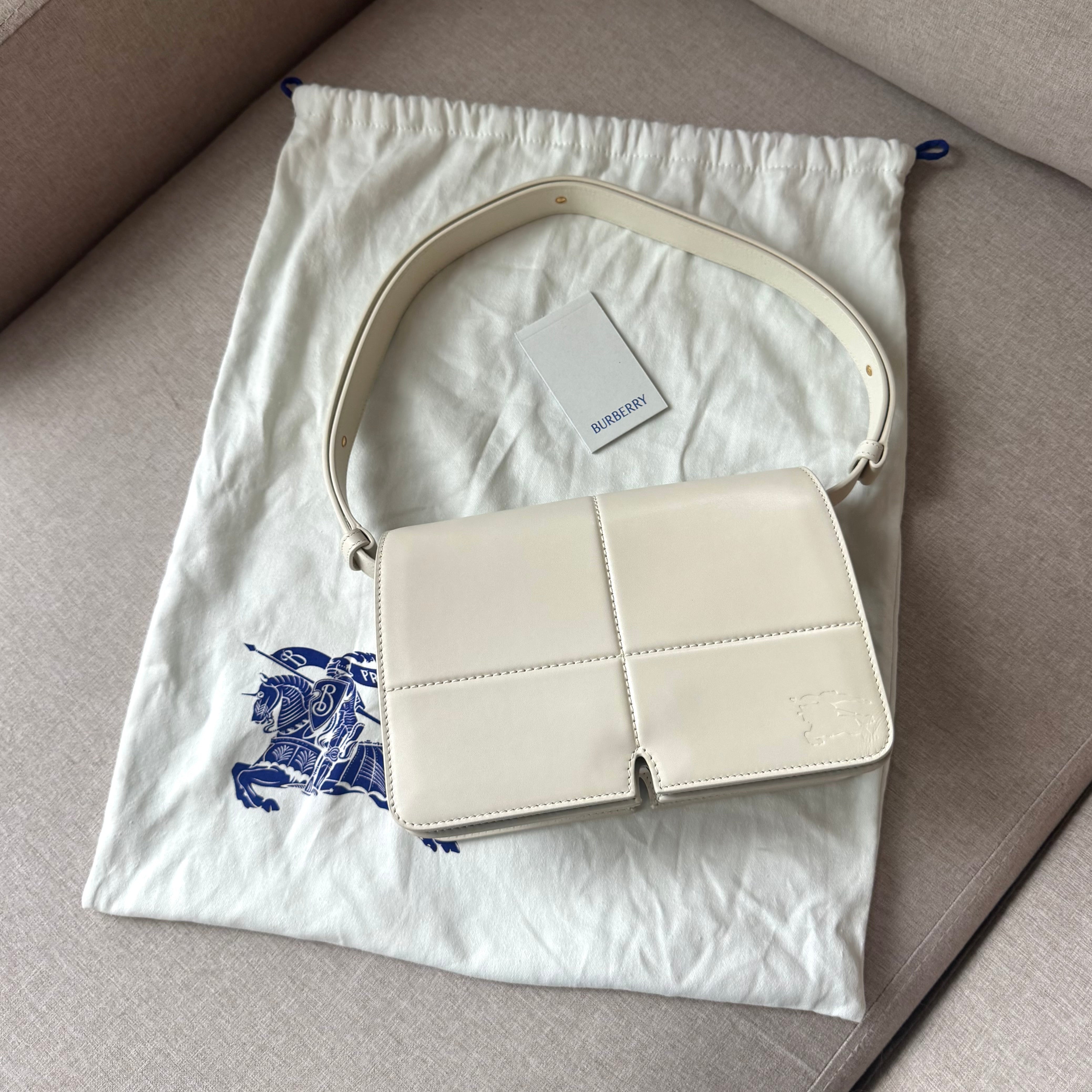 Burberry Snip Foldover Shoulder Bag – The Closet New York