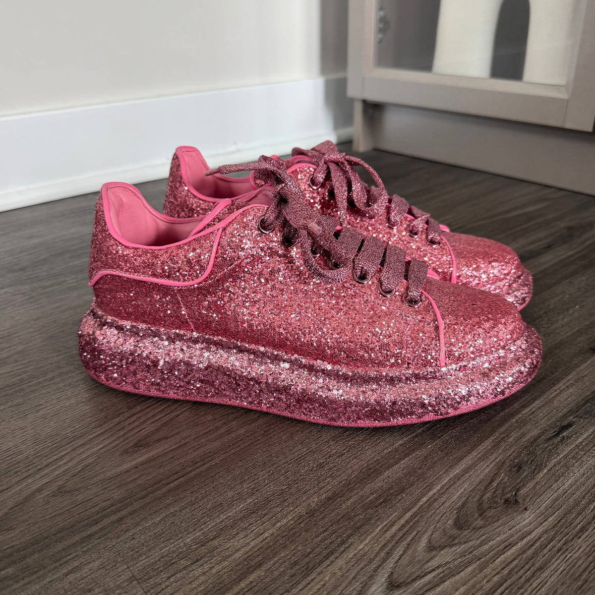 Alexander McQueen Oversized Pink Glitter Leather Sneakers – The 