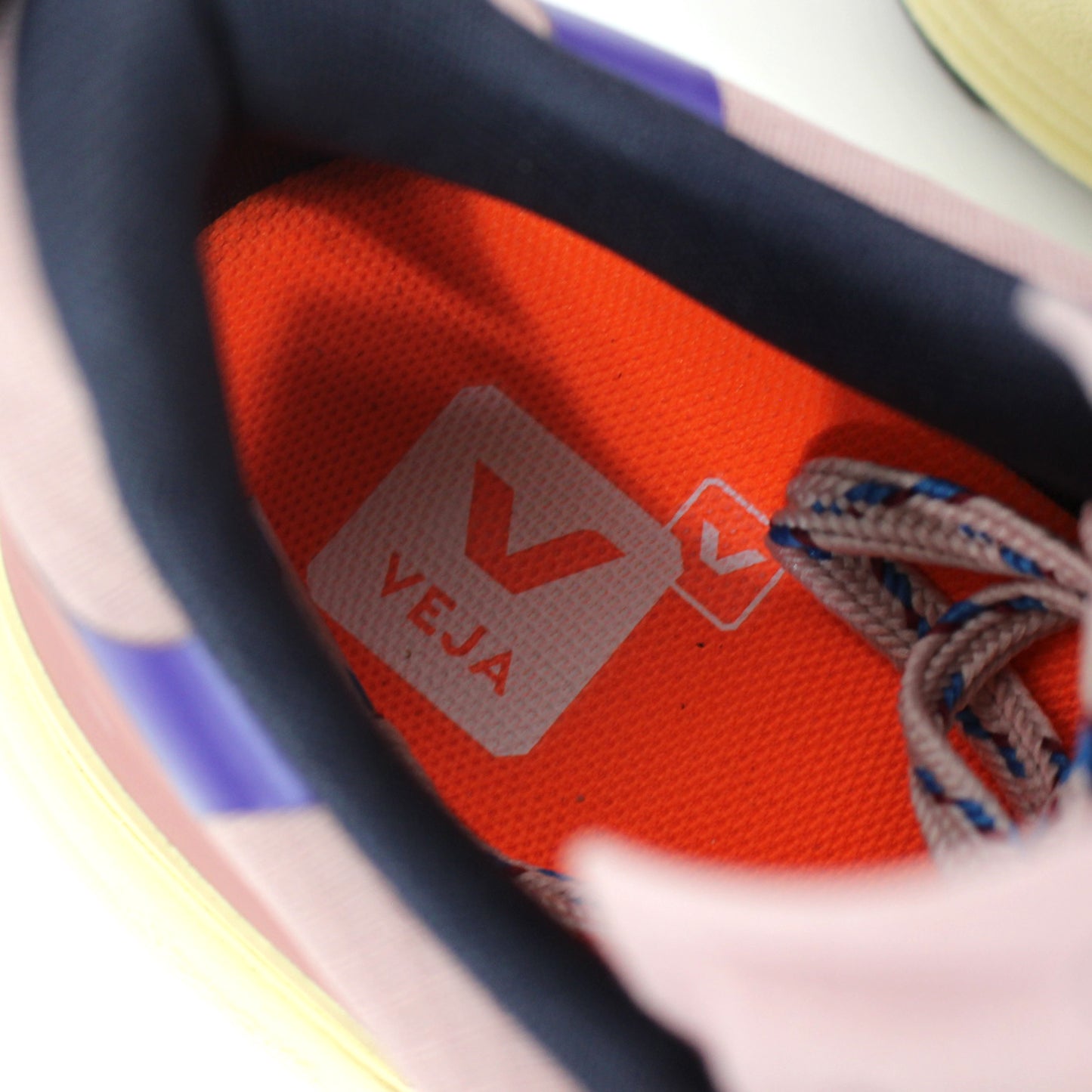 VEJA Dekkan Ripstop Sneakers