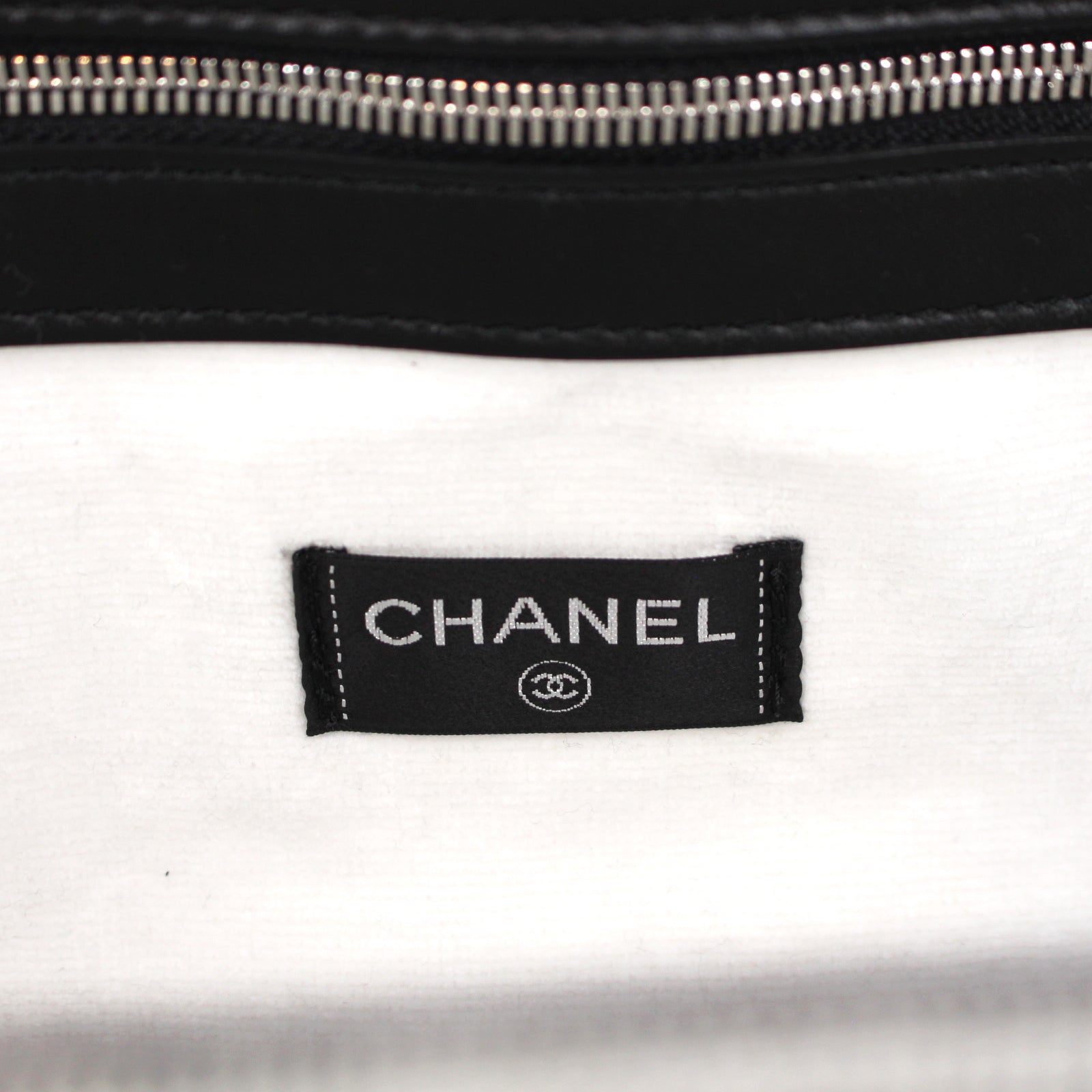 Chanel CC Mark Terry Cloth Fringe Lamb Leather Beach Tote Set – The Closet  New York