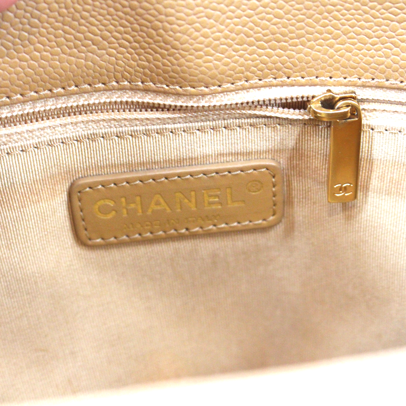 CHANEL Grand Shopping Tote Quilted Gold Chainlink Handle Handbag – The  Closet New York