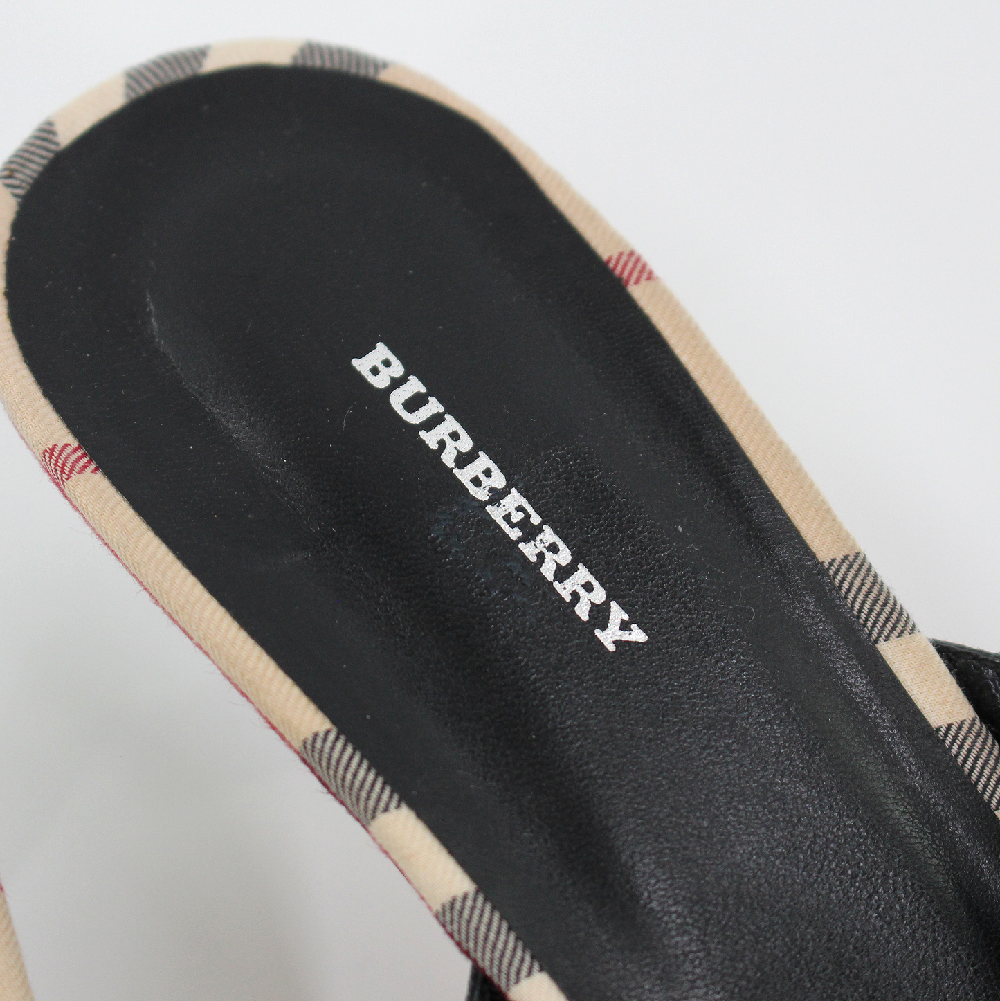 Burberry Shminniet Thong Sandals